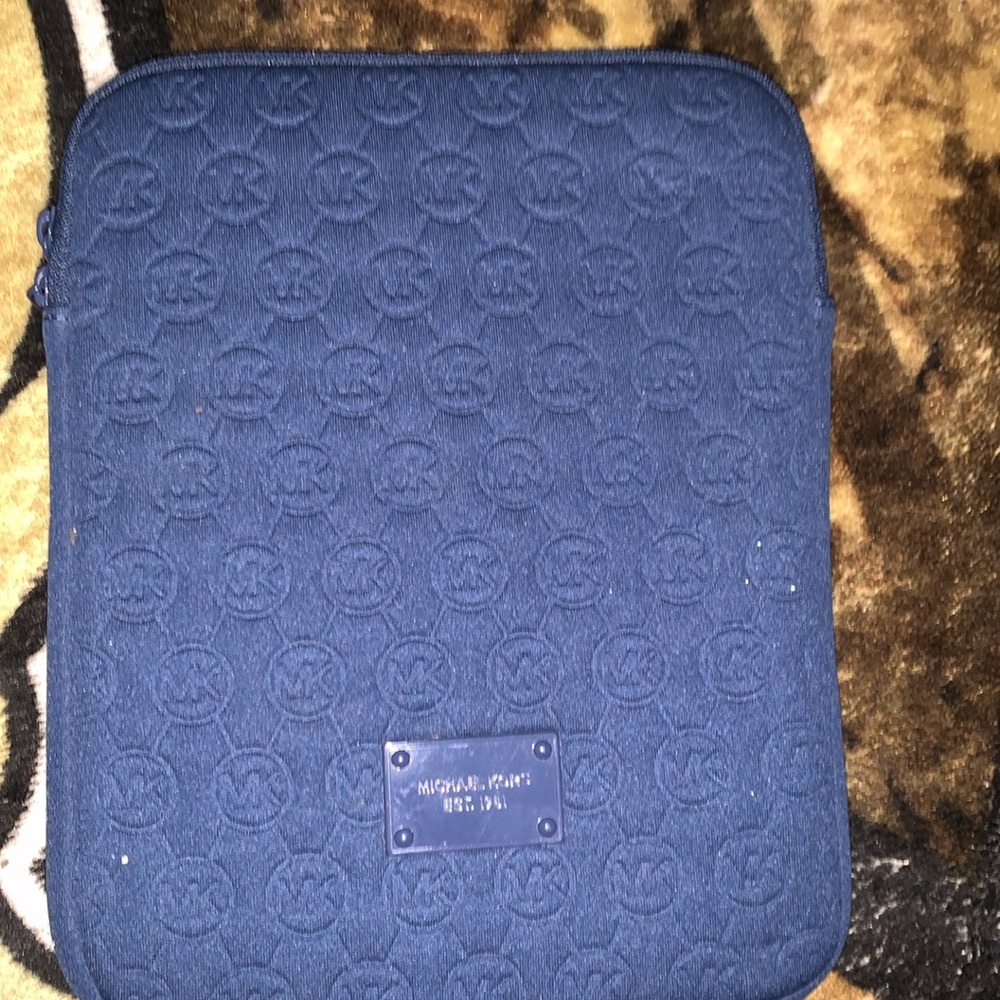 BNWOT Michael Kors tablet case